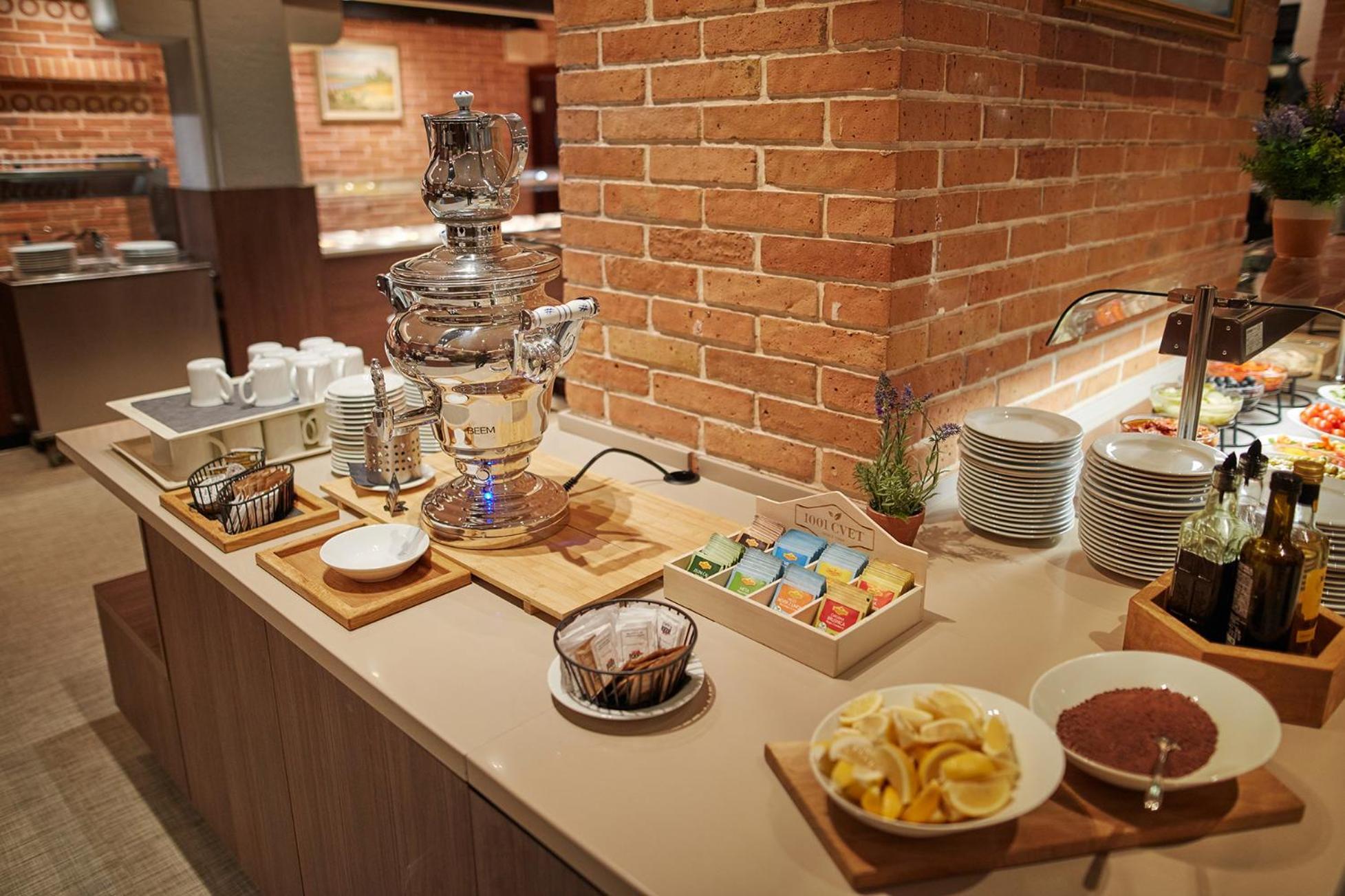 Hotel Convent - Hotel & Resort Adria Ankaran Extérieur photo